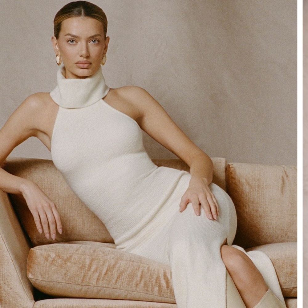 NWOT Piece of White Turtleneck Dress🌷